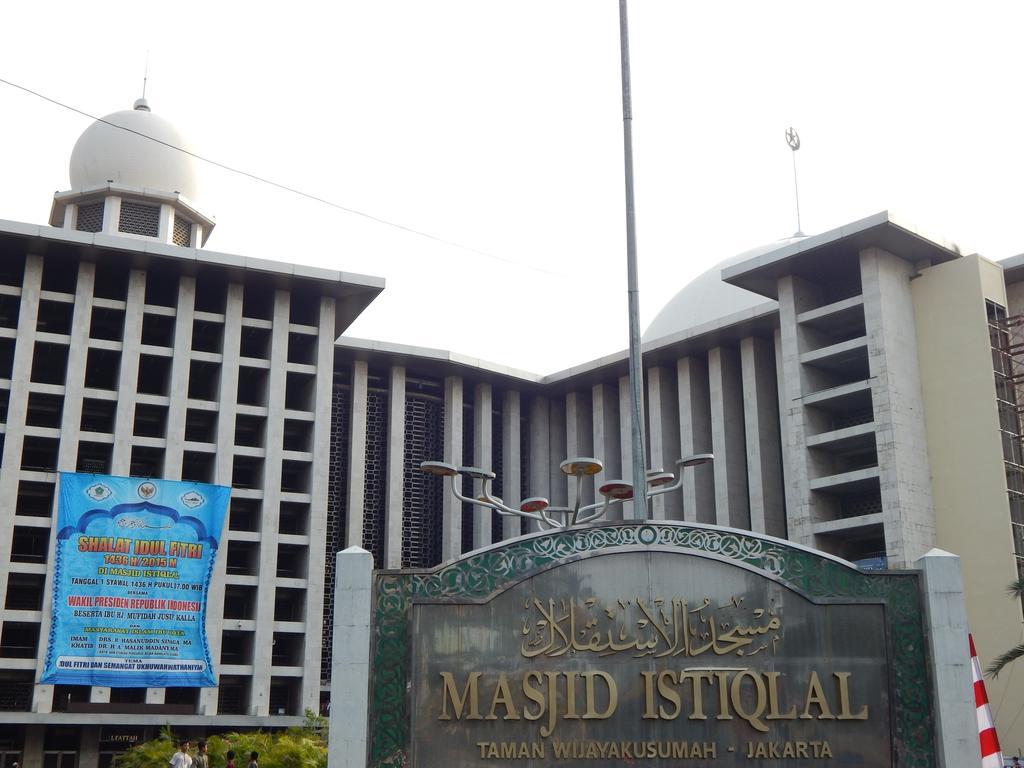Amaris Hotel Senen Jakarta Eksteriør billede