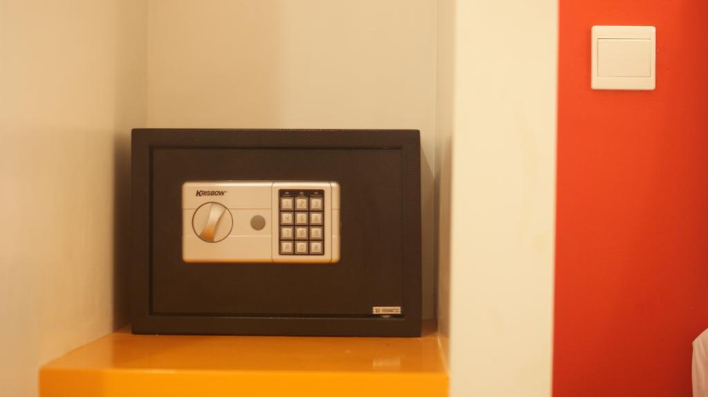 Amaris Hotel Senen Jakarta Eksteriør billede